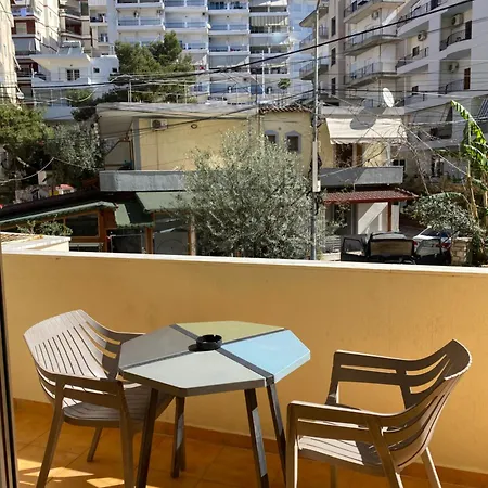 Debora's 1 * ساراندا